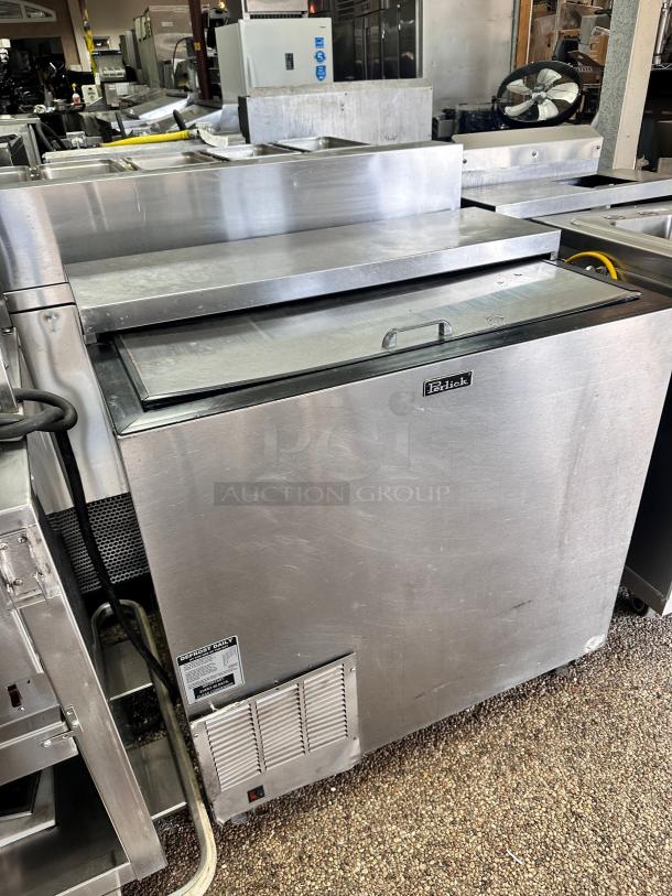 Nice Perlick FR36 36" Refrigerated Black Glass Froster 115 Volt Tested and Working! - Image 5 of 14