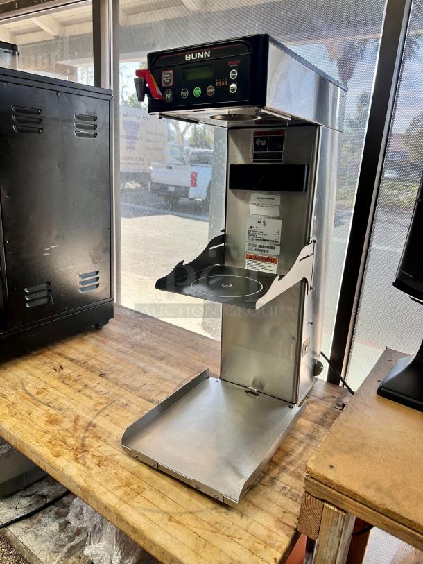 Bunn  ITCB Automatic Double Iced Tea / Coffee Brewer 115 Volt Tested and Working! - Image 4 of 9