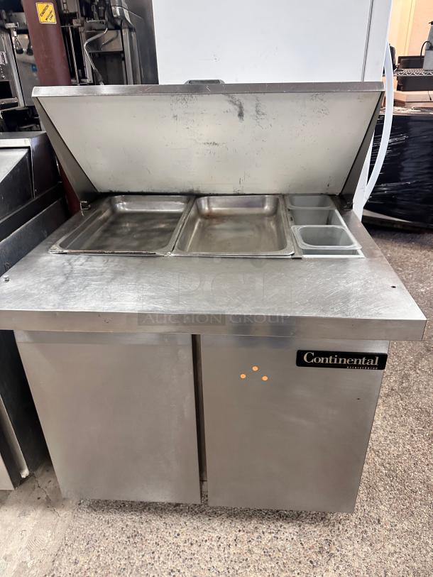 Excellent Continental SW36-15M 36" 2 Door Mega Top  Refrigerated Sandwich Prep Table 115volt Tested and Working! - Image 4 of 9