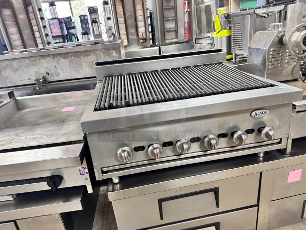 Excellent Jade Range JB-36 36" Gas Charbroiler w/ Cast Iron Grates, Natural Gas Tested and Working! - Image 2 of 8