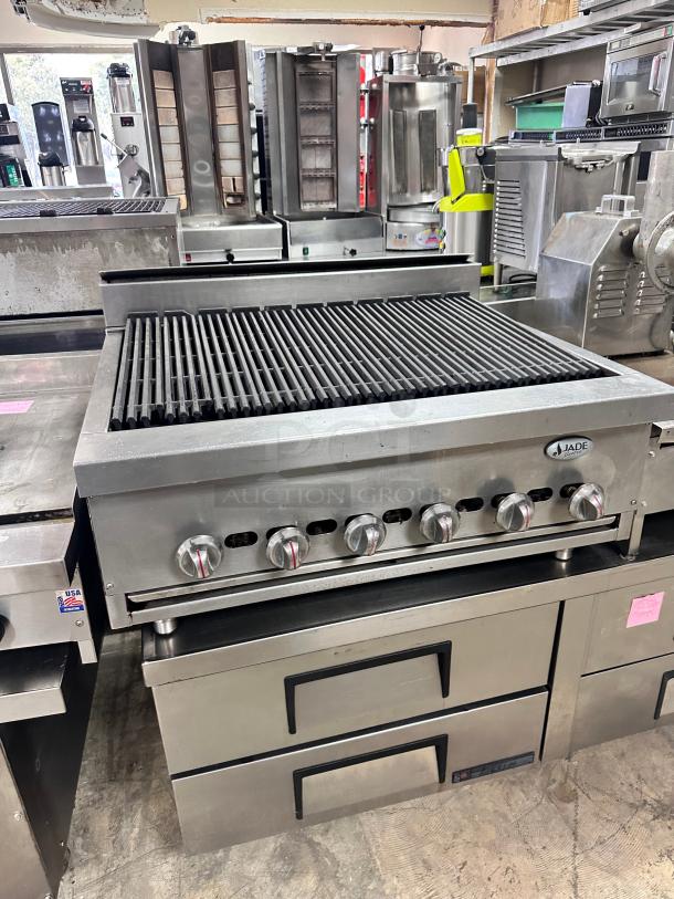 Excellent Jade Range JB-36 36" Gas Charbroiler w/ Cast Iron Grates, Natural Gas Tested and Working! - Image 5 of 8