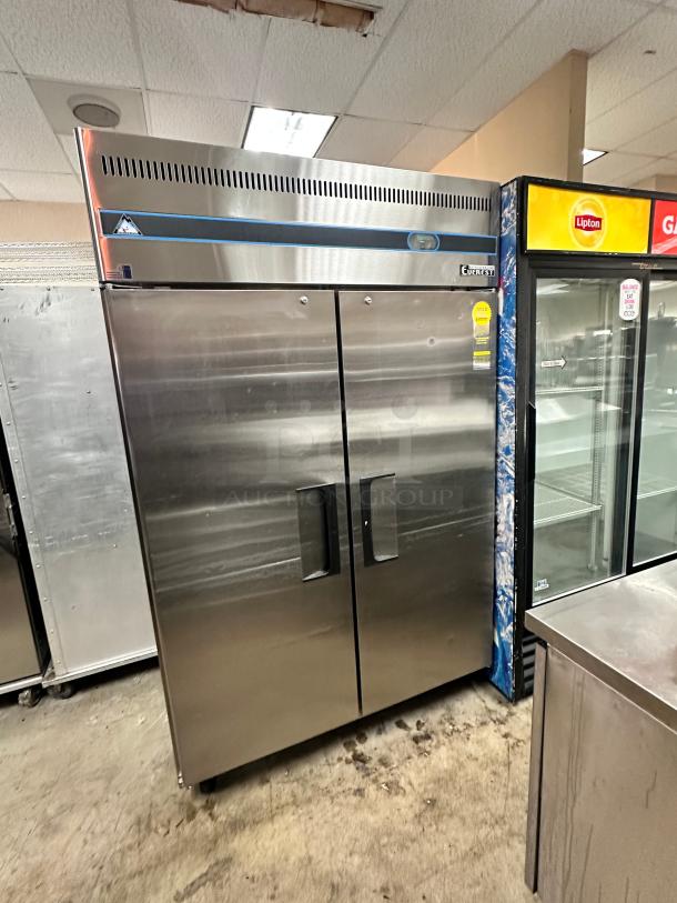 Excellent Everest Commercial Two Door Freezer 115Volt Tested and Working! - Image 2 of 5