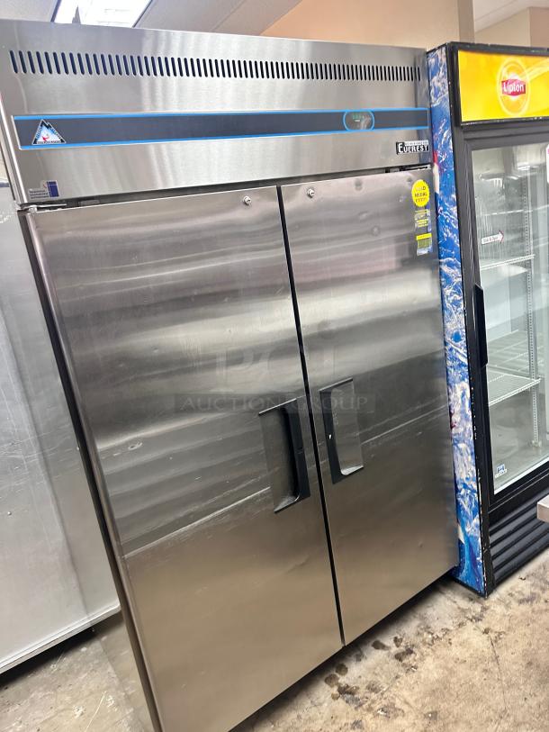 Excellent Everest Commercial Two Door Freezer 115Volt Tested and Working! - Image 3 of 5