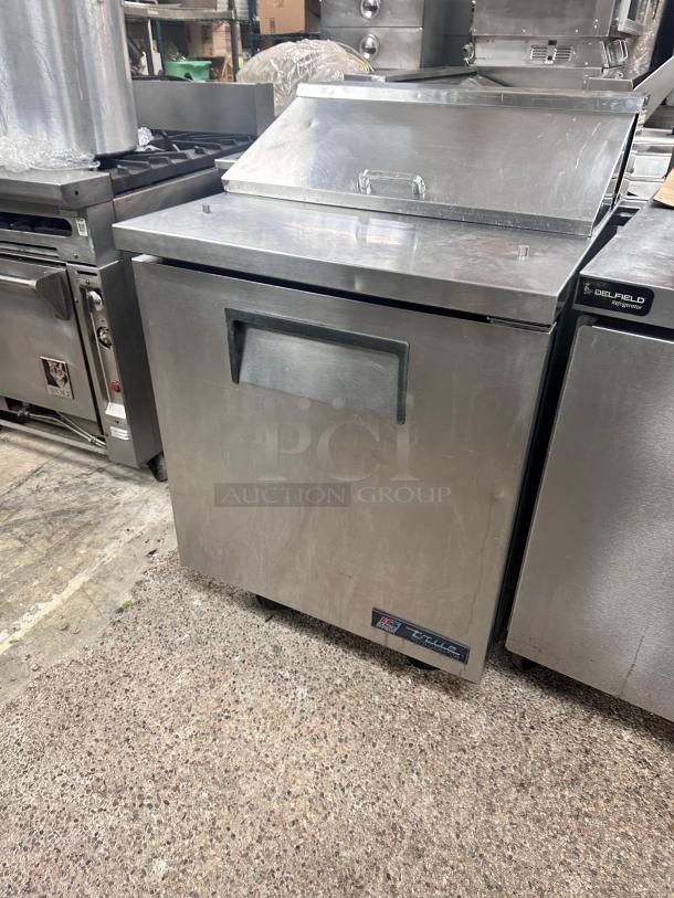 Excellent True TSSU-27-08-HC 27" Sandwich Table w/ Refrigerated Base, 115v Tested and Working! - Image 2 of 7