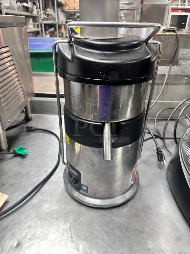 Nice Ceado ES500 Automatic Continuous Feed Juice Extractor 115volt Tested and Working! - Image 1 of 6