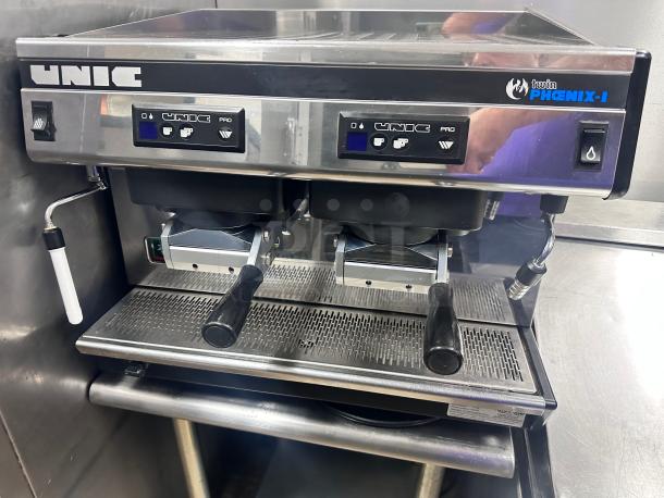Nice UNIC TW.PHOENIX-R Espresso Machine, 2 Group Heads 220volt Tested and Working! - Image 3 of 9