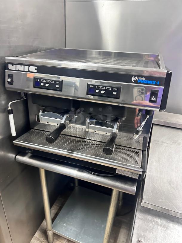 Nice UNIC TW.PHOENIX-R Espresso Machine, 2 Group Heads 220volt Tested and Working! - Image 4 of 9