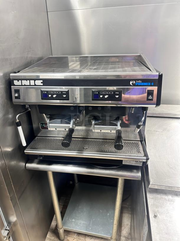 Nice UNIC TW.PHOENIX-R Espresso Machine, 2 Group Heads 220volt Tested and Working! - Image 5 of 9