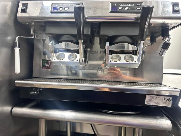 Nice UNIC TW.PHOENIX-R Espresso Machine, 2 Group Heads 220volt Tested and Working! - Image 6 of 9