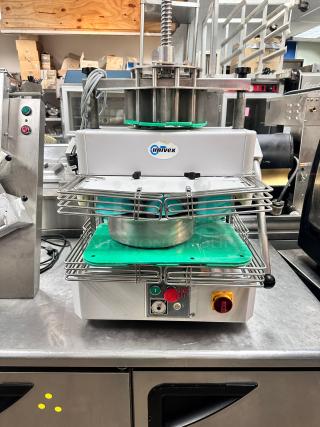 Excellent Univex DR14 14 Portion Manual Bench Model Dough Divider 115volt Tested and Working!