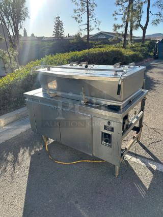Excellent Market Forge 1700 40 Gallon Gas Freestanding Tilting Skillet / Braising Pan Tested and Working!