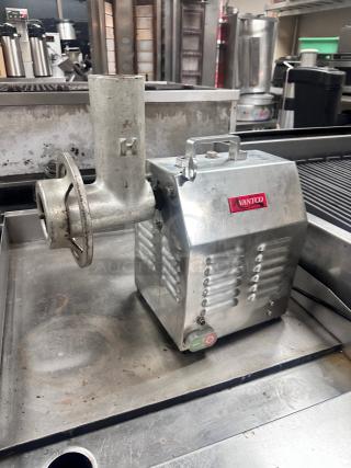 Nice Avantco MG12R #12 Meat Grinder 110V, 1 hp Tested and Working!