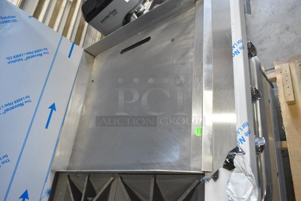 BRAND NEW! Southbend 4601DD-2GR Stainless Steel Commercial Natural Gas Powered 6 Burner Range, Flat Top Griddle, 2 Ovens, Over Shelf and Back Splash. - Image 5 of 10