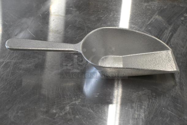 BRAND NEW! Box of 20 Browne 574253 Metal Flat Bottom 7 oz Scoops - Image 3 of 5