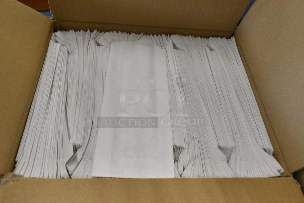 BRAND NEW! Box of 300439 Grease resistant single-serve bags hot dog bag PB29 - Image 1 of 3