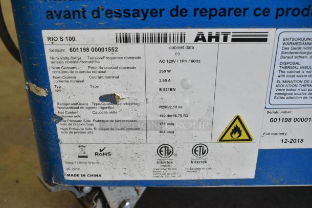 AHT RIO S 100 Metal Commercial Chest Freezer Merchandiser on Commercial Casters. 120 Volts, 1 Phase. Tested and Working! - Image 7 of 9