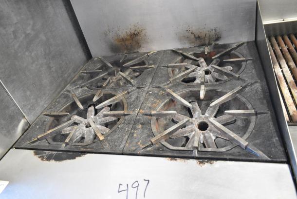 Garland M44R Stainless Steel Commercial Natural Gas Powered 4 Burner Range w/ Oven, Back Splash and Over Shelf. 40,000 BTU. - Image 5 of 6