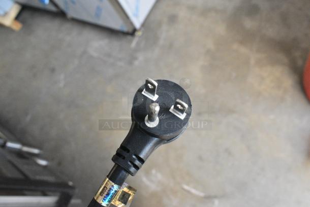 Belshaw H&I-2 Stainless Steel Commercial Heat & Ice Icing Station on Commercial Casters. 208 Volts, 1 Phase. - Image 4 of 6