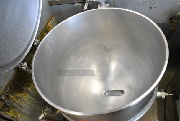 Groen FT-40 Stainless Steel Commercial Floor Style 40 Gallon Direct Steam 2/3 Jacket Steam Kettle - Image 4 of 5