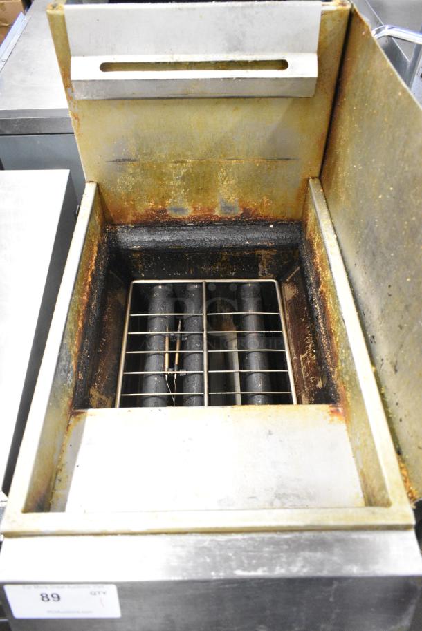 Stainless Steel Commercial Floor Style Natural Gas Powered Deep Fat Fryer w/ Metal Fry Basket and Side Splash Guard. - Image 3 of 5