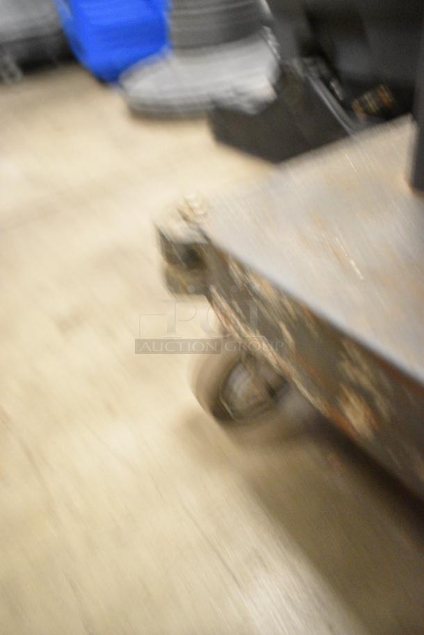 Nilfisk Advance VS 20 Metal Commercial Floor Cleaner. Tested and Does Not Power On - Image 3 of 8