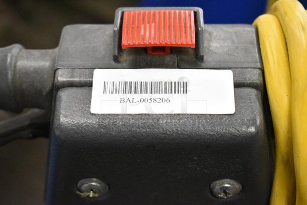 Advance 20 PLUS Floor Cleaner. 115 Volts, 1 Phase. Tested and Does Not Power On - Image 6 of 6