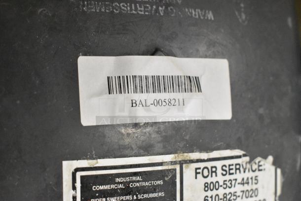 Nilfisk Advance Sprite 16 Floor Cleaner. Tested and Working! - Image 7 of 7