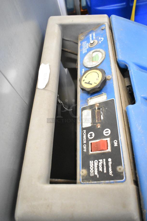 Tornado Glazer 2500B Floor Cleaner. Cannot Test - Does Not Have Battery - Image 4 of 6