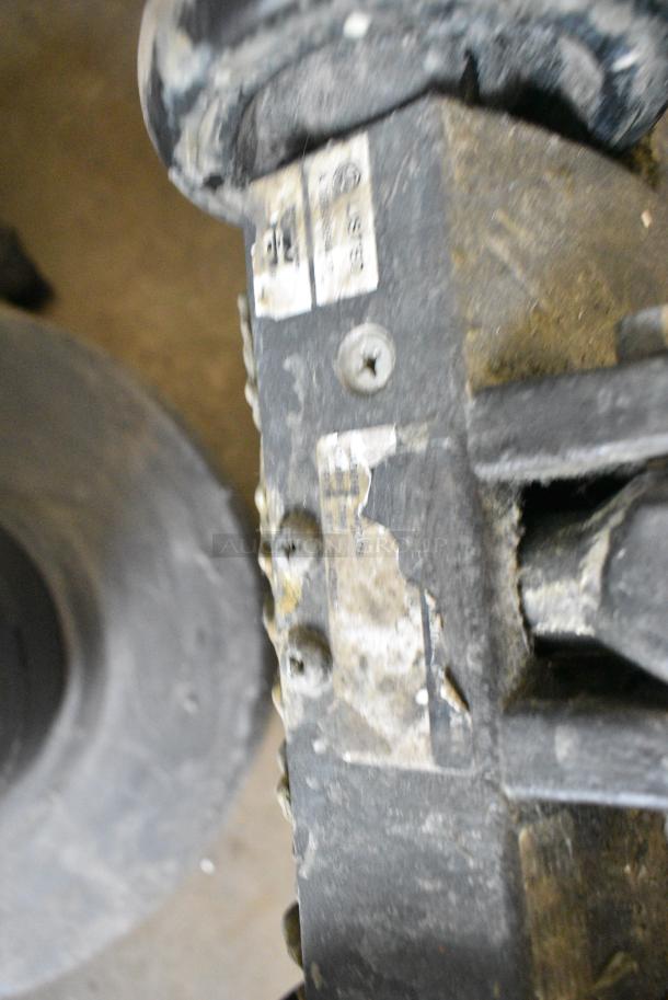 Advance 20 Floor Cleaner. Tested and Does Not Power On - Image 5 of 6