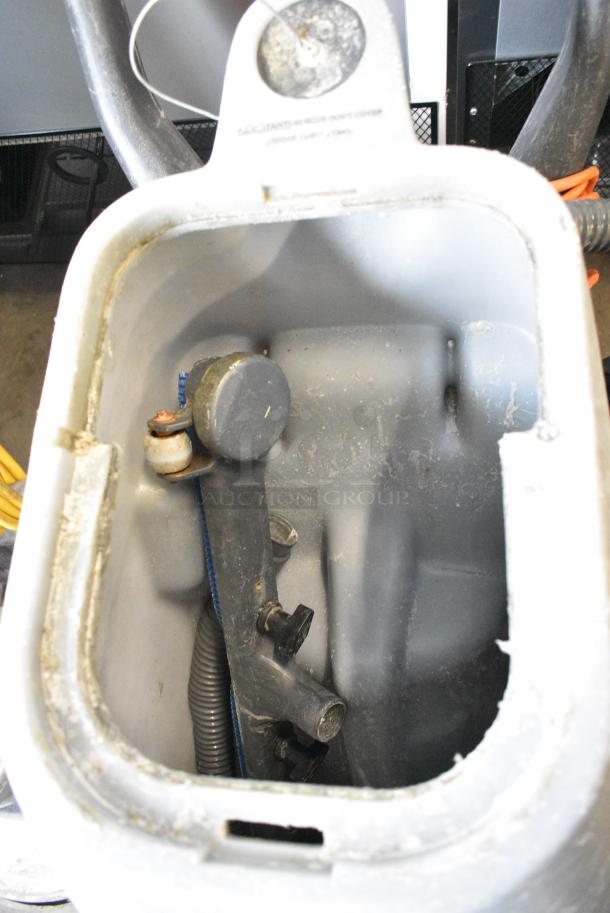 Nilfisk Advance Sprite 16 Floor Cleaner. Tested and Working! - Image 5 of 7