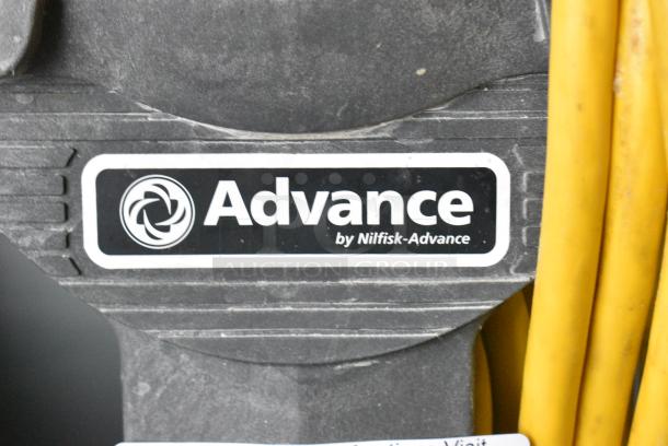 Nilfisk Advance ESFTTER 20HD Floor Cleaner. Tested and Working! - Image 3 of 7