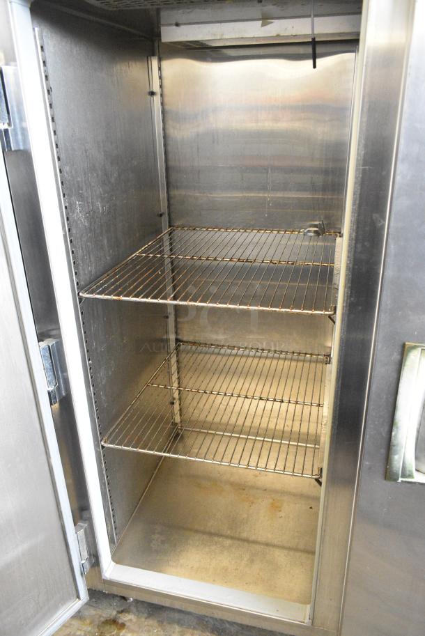 Delfield SRR2-S Stainless Steel Commercial 2 Door Reach In Cooler w/ Racks. 115 Volts, 1 Phase. Tested and Working! - Image 3 of 5