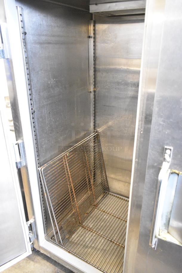 Delfield SRR2-S Stainless Steel Commercial 2 Door Reach In Cooler w/ Racks. 115 Volts, 1 Phase. Tested and Working! - Image 4 of 6