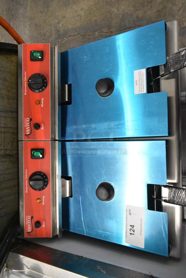 BRAND NEW SCRATCH AND DENT! 2023 Avantco 177F202 Stainless Steel Commercial Countertop Electric Powered 2 Bay Fryer w/ 2 Metal Fry Baskets and 2 Metal Lids. 208/240 Volts, 1 Phase. - Image 3 of 7