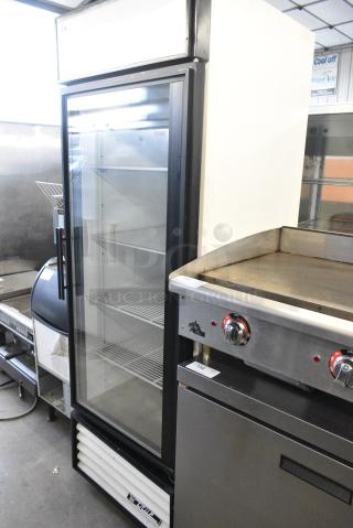 True GDM-23 Metal Commercial Single Door Reach In Cooler Merchandiser w/ Poly Coated Racks. 115 Volts, 1 Phase. Tested and Working!