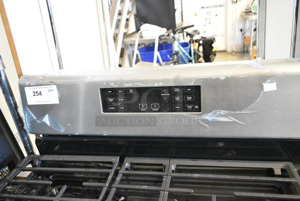 BRAND NEW SCRATCH AND DENT! Whirlpool Stainless Steel 4 Burner Range w/ Convection Oven. - Image 4 of 7