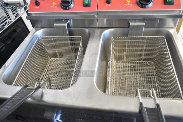 BRAND NEW SCRATCH AND DENT! 2024 Avantco 177F202 Stainless Steel Commercial Countertop Electric Powered 2 Bay Fryer w/ 2 Metal Fry Baskets and 2 Metal Lids. 208/240 Volts, 1 Phase. - Image 4 of 7