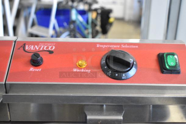 BRAND NEW SCRATCH AND DENT! 2024 Avantco 177F202 Stainless Steel Commercial Countertop Electric Powered 2 Bay Fryer w/ 2 Metal Fry Baskets and 2 Metal Lids. 208/240 Volts, 1 Phase. - Image 5 of 7