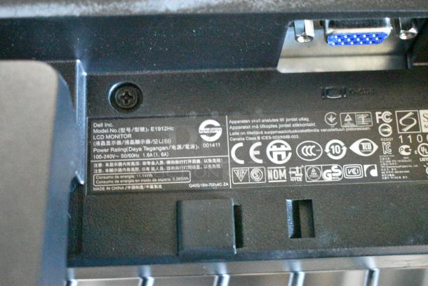 3 Various Dell Computer Monitors Including Two E1912Hc, E2009Wt. 3 Times Your Bid! - Image 8 of 13