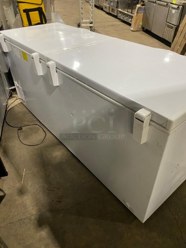 Maxx Cold Select Series Commercial Split Top Chest Freezer! With Poly Coated Wire Baskets! Model: MXSH23.6SHC! 115V! On Casters! - Image 3 of 10