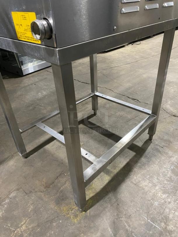 Groen Hyper Steam Series Commercial Stainless Steel Electric Powered Countertop 3 Pan Convection Steamer! With Built In Pan Holding Racks! Model: HY-3E STEAMER SN: 3E28241MS! 208V 3 Phase! On Equipment Stand With Legs! - Image 10 of 10