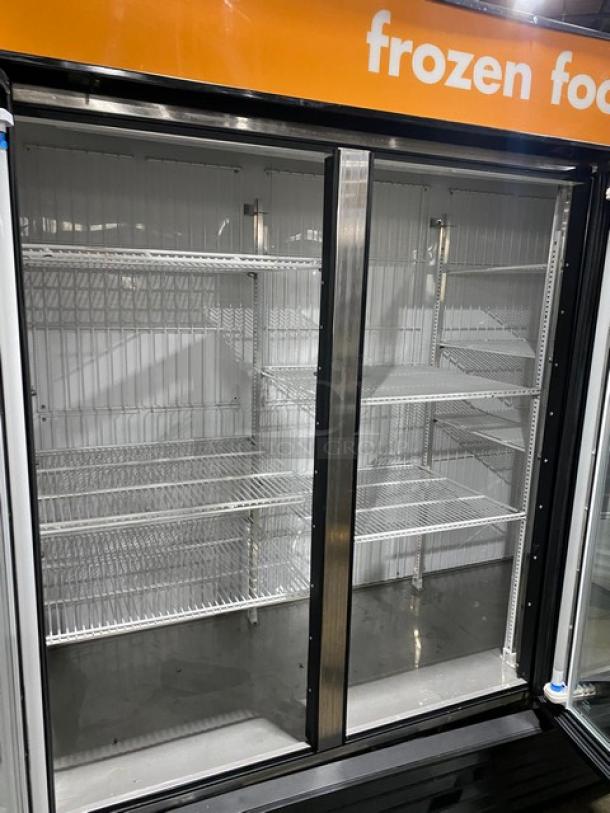 True Commercial Triple Glass Swing Door Reach In Freezer Merchandiser! With Poly Coated Wire Racks! Model: GDM-72F SN: 7352816! 115/208-230V 1 Phase! - Image 5 of 12