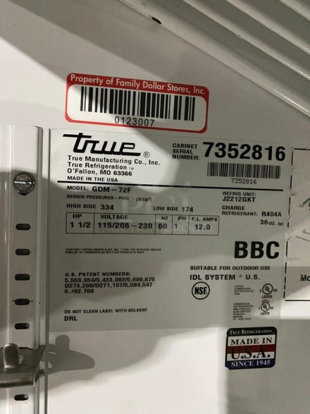 True Commercial Triple Glass Swing Door Reach In Freezer Merchandiser! With Poly Coated Wire Racks! Model: GDM-72F SN: 7352816! 115/208-230V 1 Phase! - Image 7 of 12