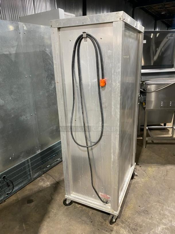 Servolift 1500 Series Commercial Insulated Hot Food Warmer/Proofing Cabinet! With Built In Pan Holding Racks! Model: 1500P-73-A3 SN: 01-00-995604! On Casters! - Image 3 of 10