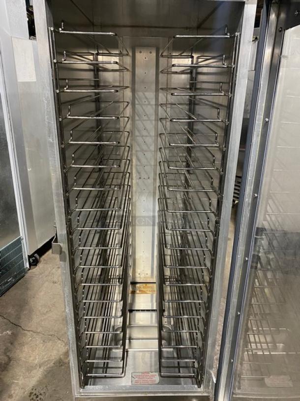 Servolift 1500 Series Commercial Insulated Hot Food Warmer/Proofing Cabinet! With Built In Pan Holding Racks! Model: 1500P-73-A3 SN: 01-00-995604! On Casters! - Image 5 of 10