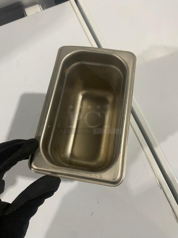 Winco Commercial Stainless Steel Steam Table/Hotel Pans! Model: SPJL-904! 6X Your Bid! - Image 3 of 8