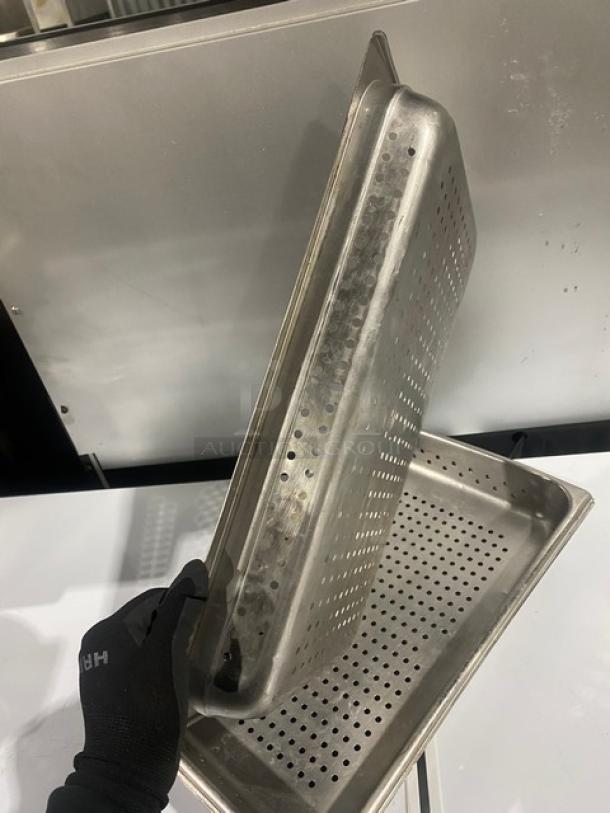 Commercial Stainless Steel Perforated Steam Table/Hotal Pans! 3X Your Bid! - Image 4 of 7