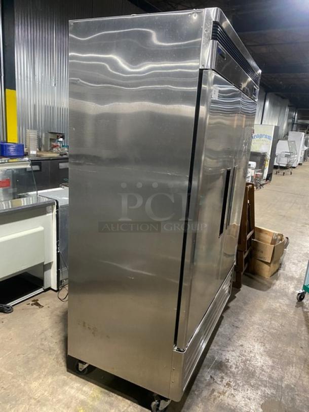 Master-Bilt Commercial Stainless Steel Solid 2 Door Reach In Refrigerator! With Poly Coated Wire Racks! Model: CCR-49DR SN: IT101411! 115V 1 Phase! On Casters! - Image 4 of 10