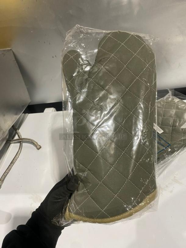 New! Johnson-Rose Commercial Fire Resistant Oven Mitts! 3X Your Bid! - Image 3 of 6