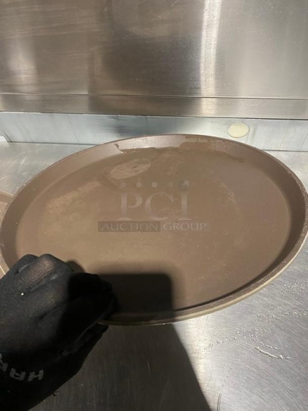 Cambro Camtread Series Commercial Brown Round Serving Trays! 10X Your Bid! - Image 4 of 7
